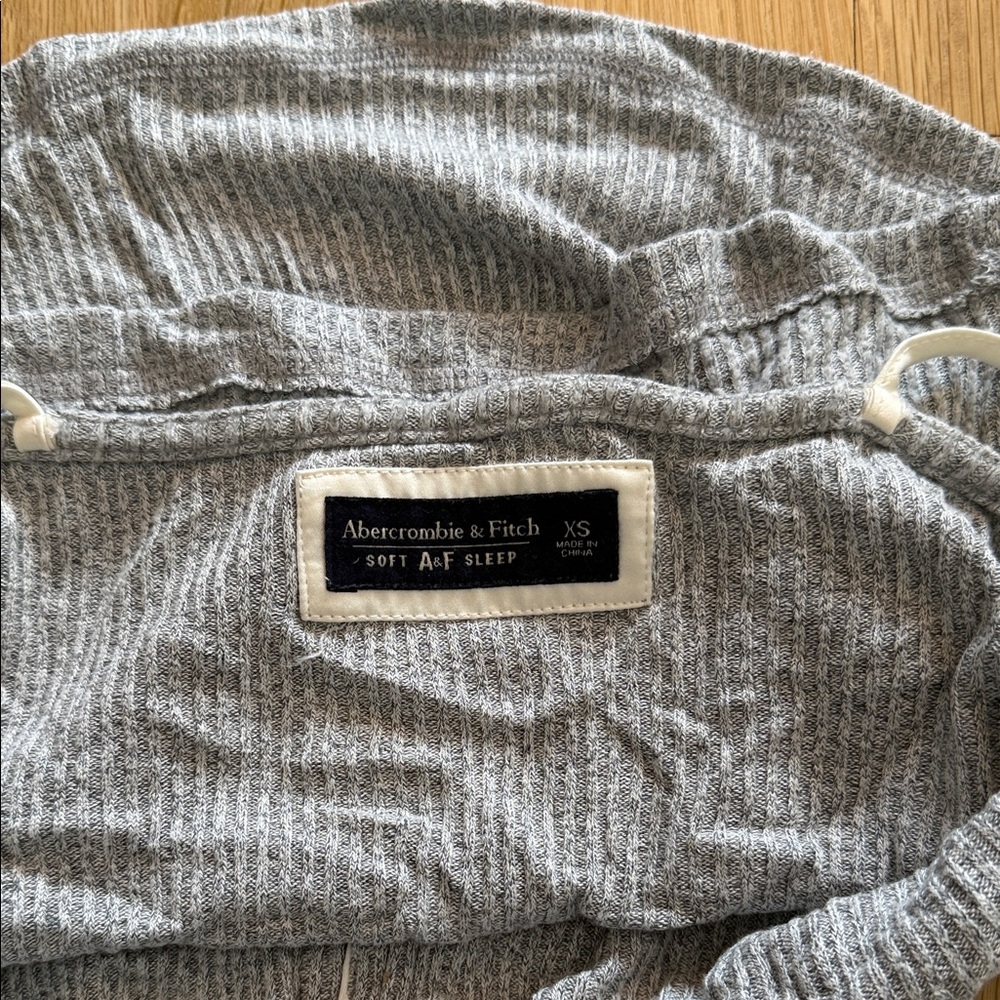 Abercrombie & Fitch Gray Lace Trim Pajama Set - Picture 5 of 8